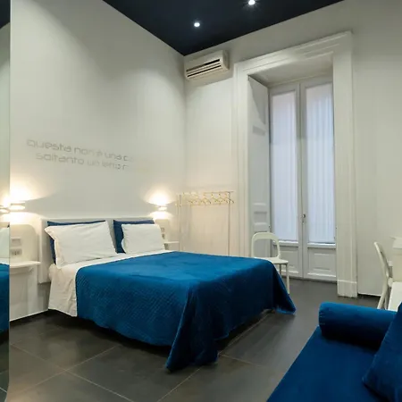 Skyhouse Chiatamone-3